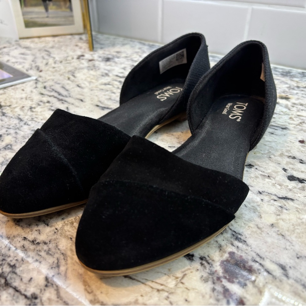 TOMS Women's Classic Black Flats